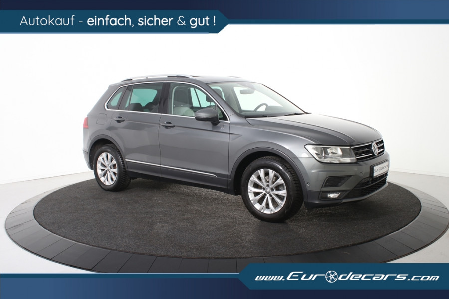 Volkswagen Tiguan 2.0 TDI Highline *Panoramadak*Leer*Trekhaak*