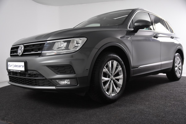 Volkswagen Tiguan 2.0 TDI Highline *Panoramadak*Leer*Trekhaak*