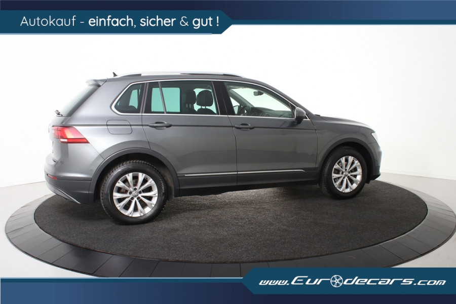 Volkswagen Tiguan 2.0 TDI Highline *Panoramadak*Leer*Trekhaak*