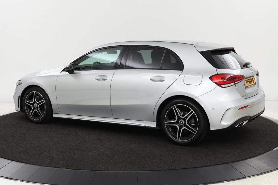 Mercedes-Benz A-Klasse 180 AMG | 54.000km NAP | DAB+ | Stoelverwarming | Widescreen | Camera | Full LED | Half leder | Navigatie | Park Assist