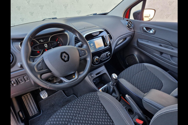 Renault Captur 1.3 TCe Intens | Navi | Clima | Camera | PDC | Cruise | Licht- en Regensensor | LED | BSD | DAB |