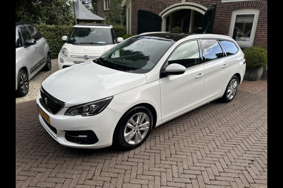 Peugeot 308 SW 1.2 PT Blue L. Ex Panodak, Navi, LMV, Carplay