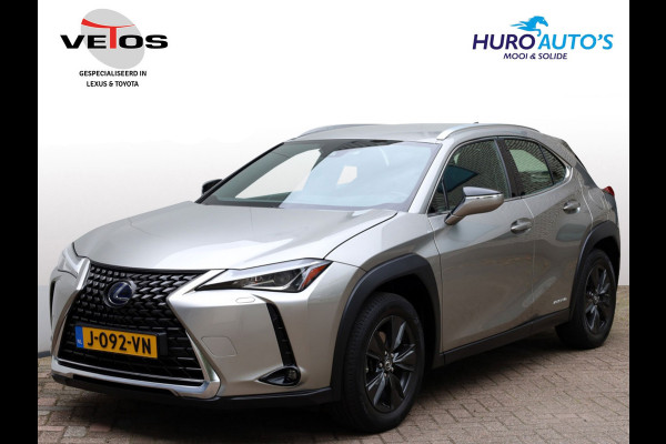 Lexus UX 250h Business Line | Stoel/Stuurwielverwarming | Trekhaak