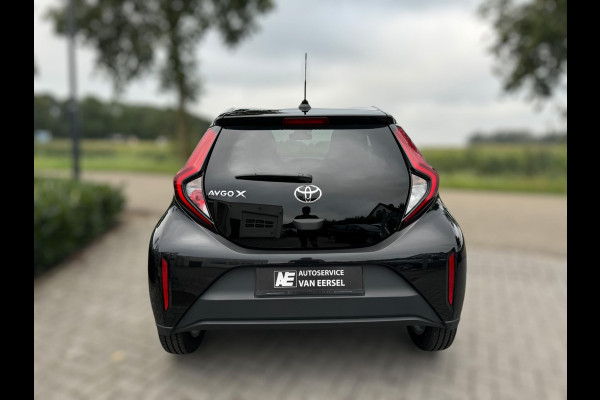 Toyota Aygo X 1.0 Active CAMERA / CARPLAY / 17 INCH LMV / ECC