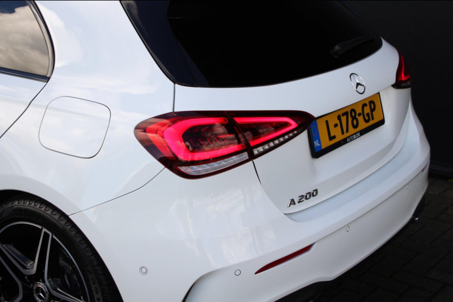 Mercedes-Benz A-Klasse 200 AMG-line | Pano | Sfeer | Widescreen