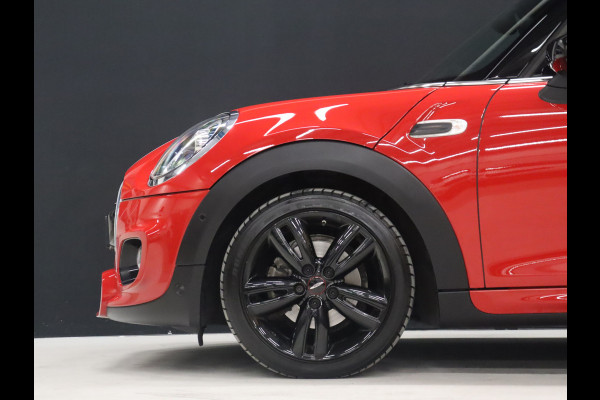 MINI Mini 1.5 Cooper John Cooper Works 5DRS [SCHUIFDAK, APPLE CARPLAY, JCW, SPORTSTOELEN, PDC, CRUISE, CLIMATE, NIEUWSTAAT]