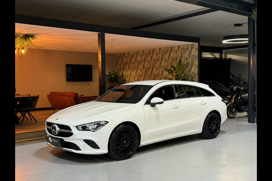 Mercedes-Benz CLA-Klasse Shooting Brake 180 Business Solution Garantie Xenon Cruise Control Leder Navigatie Rijklaar