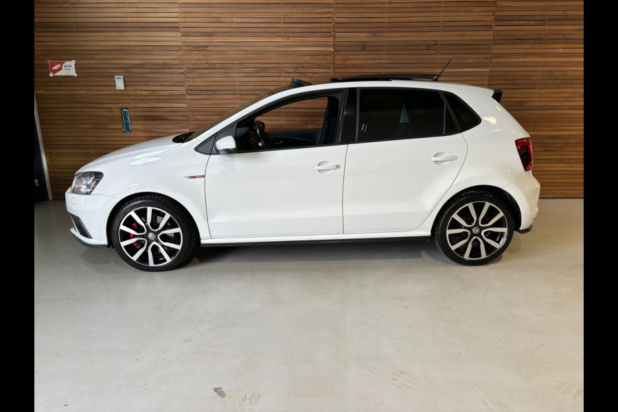 Volkswagen Polo 1.8 TSI GTI | Full LED | PANO | PDC | Climatronic | 17 Inch | Bluetooth connect | top staat! |