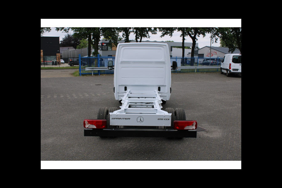 Mercedes-Benz Sprinter 515 CDI chassis L3 432 wb 3500 kg trekgwicht, MBUX, Comfort stoel, Etc.