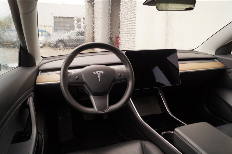 Tesla Model 3 Standard RWD Plus 60kWh 238pk -LEER-PANO-CAM-