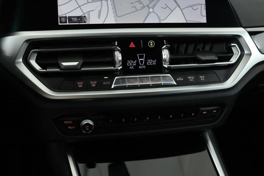 BMW 3 Serie 318i Sport Line | Executive Edition | Half leder | Carplay | Full LED | PDC | Navigatie | Sportstoelen | DAB+