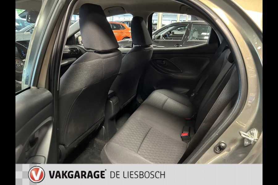 Toyota Yaris 1.5 Hybrid Dynamic nieuw model / camera / airco / Led koplampen /