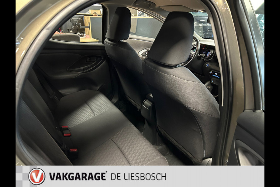 Toyota Yaris 1.5 Hybrid Dynamic nieuw model / camera / airco / Led koplampen /