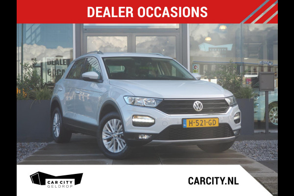 Volkswagen T-Roc 1.5 TSI Style Business / Adaptive / CarPlay / El. kofferbak / Sensoren / Navigatie