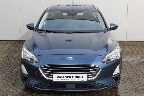 Ford FOCUS Wagon 1.0-125pk EcoBoost Mild-hybrid Titanium. Mooie, ruime, luxe en comfortabele Ford Focus wagon. Volautm. airco dual, camera, stoel-, stuur- en voorraamverw., easy entry/easy go, cruise control, Isofix, side- en lane assist, parkeersensoren v+a, LM wielen etc.