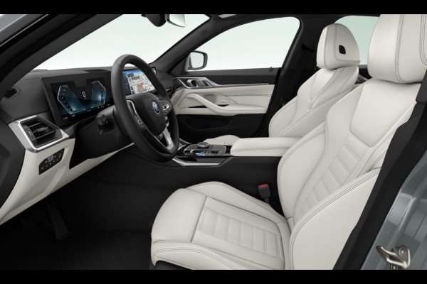 BMW i4 eDrive40 - Dak - Camera - Stoel + Stuurwiel Verwarmd - Leder Interieur