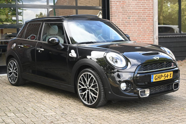 MINI Mini 2.0 Cooper S Chili BLACK Pano Leder H&K A.Cruise DealerOH '17