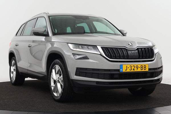 Škoda Kodiaq 1.5 TSI Business Edition 7-persoons | Trekhaak | Canton | Keyless | Carplay | Full LED | Camera | Half leder | Navigatie | PDC