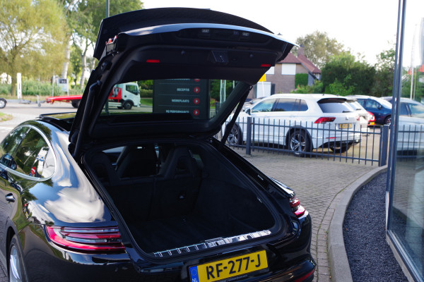 Porsche Panamera 3.0 4 330 PK, Panoramadak, 14-Wegs Comfortstoelen, PDLS LED, Luchtvering