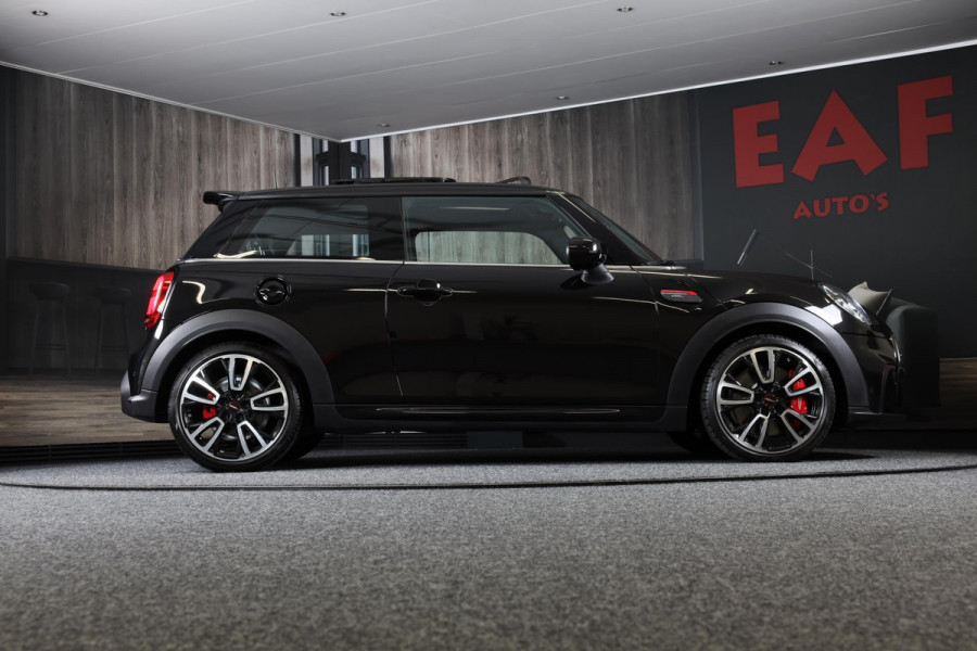 MINI Mini 2.0 John Cooper Works JCW / 231 PK / AUT / HK / Head Up / Navi / Virtual Cockpit / Open Panoramadak / Led / Pdc / 17 Inc