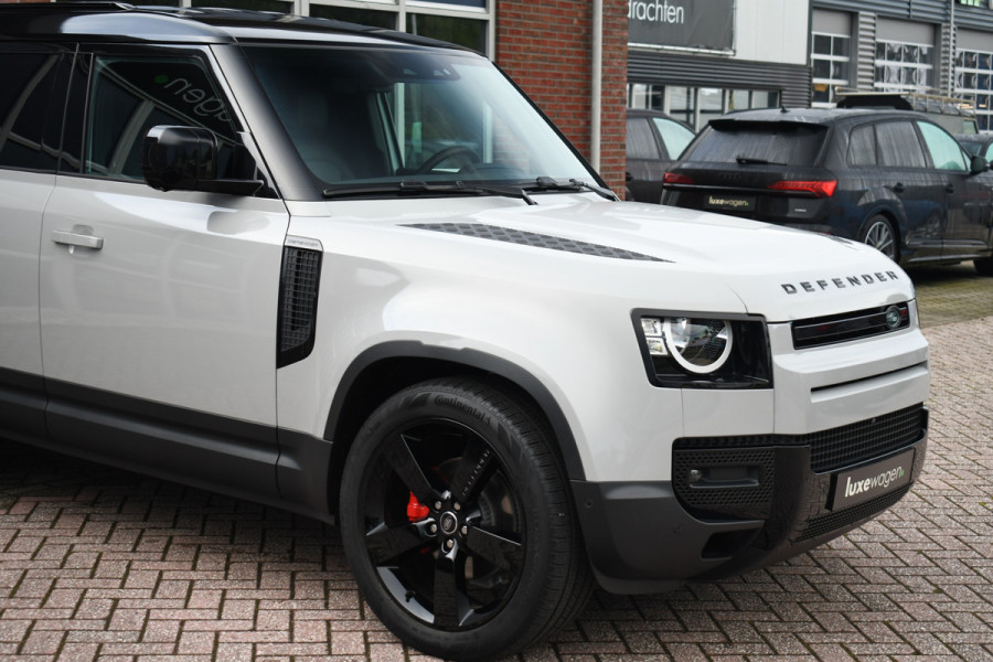 Land Rover Defender 110 3.0 D250 SE Luchtv Trekh ACC 22inch Krijt-wrap