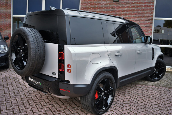 Land Rover Defender 110 3.0 D250 SE Luchtv Trekh ACC 22inch Krijt-wrap