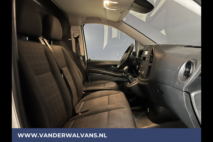 Mercedes-Benz Vito 114 CDI 136pk L2H1 Euro6 Airco | Trekhaak | Cruisecontrol | Parkeersensoren Stoelverwarming, Bijrijdersbank