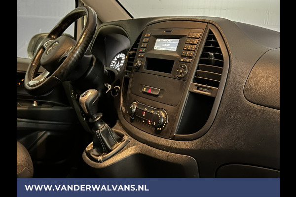 Mercedes-Benz Vito 114 CDI 136pk L2H1 Euro6 Airco | Trekhaak | Cruisecontrol | Parkeersensoren Stoelverwarming, Bijrijdersbank