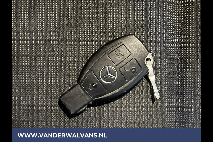 Mercedes-Benz Vito 114 CDI 136pk L2H1 Euro6 Airco | Trekhaak | Cruisecontrol | Parkeersensoren Stoelverwarming, Bijrijdersbank