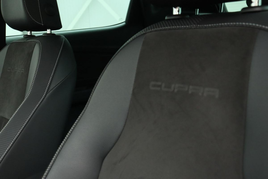 Seat Leon 2.0 TSI CUPRA Ultimate Edition | Panoramadak | Black Pack | Virtual Cockpit | Alcantara | Adaptive Cruise | Beats