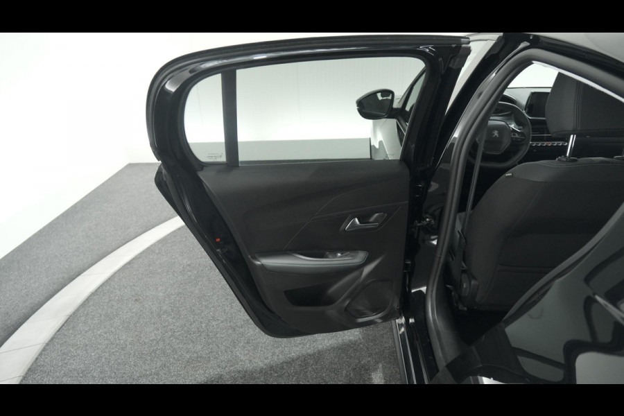 Peugeot 208 PureTech 100 Allure | Camera | Apple Carplay | Parkeersensoren | Stoelverwarming