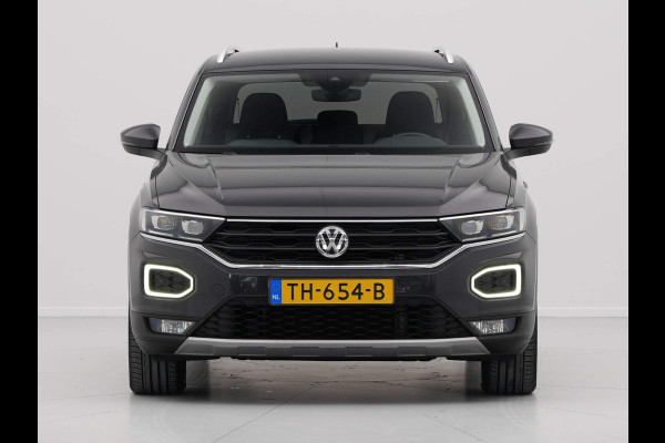 Volkswagen T-Roc 1.5 TSI 150pk DSG Sport Navigatie Trekhaak Clima Privacy glas Virtual Cockpit 29