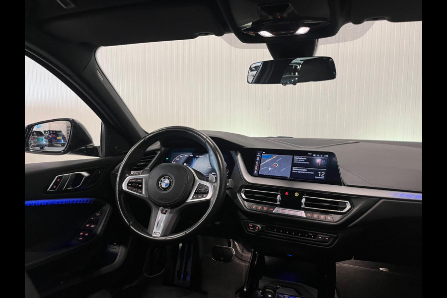 BMW 1-serie M135i xDrive | PANO | HARMAN KARDON | ACC | HUD | KUIPSTOEL | CAMERA