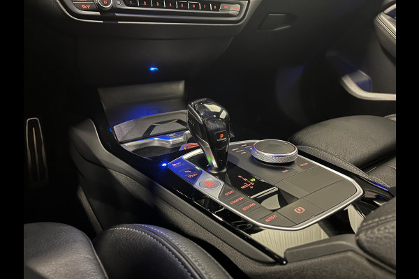 BMW 1-serie M135i xDrive | PANO | HARMAN KARDON | ACC | HUD | KUIPSTOEL | CAMERA