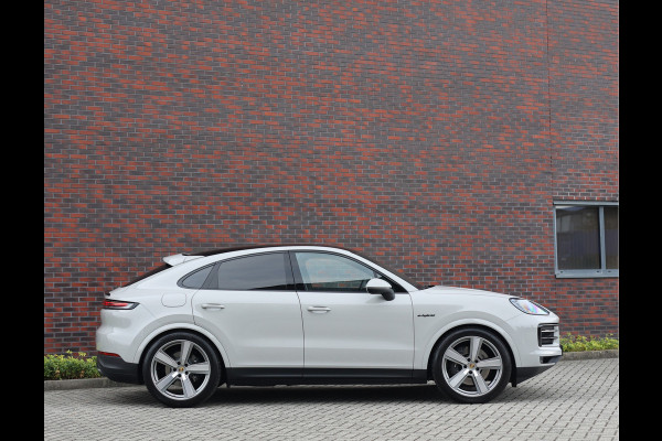 Porsche Cayenne Coupé E-Hybrid *Krijt*Sport Chrono*Pano*