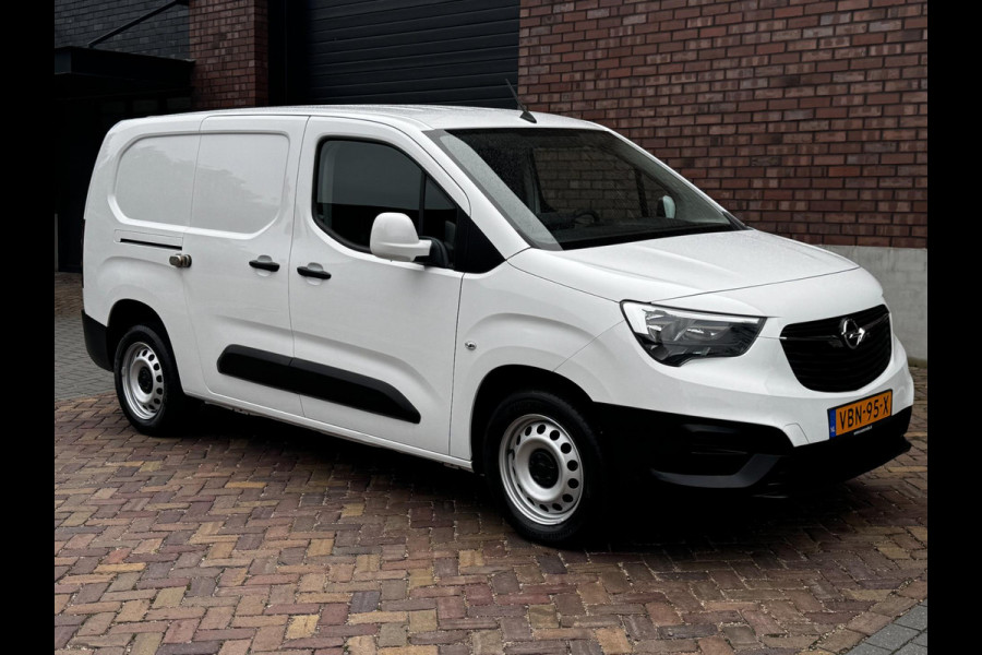 Opel Combo 1.6D L2H1 Edition / 100 PK / Navigatie / Cruise control / Parkeersensoren / 1e Eigenaar / NED-Combo