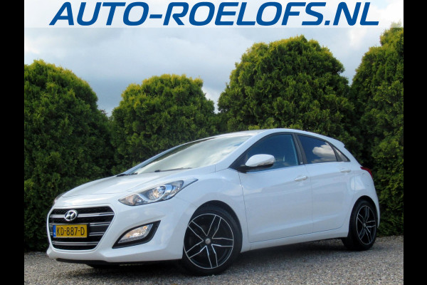 Hyundai i30 1.6 GDi GO! *Navi*ECC*