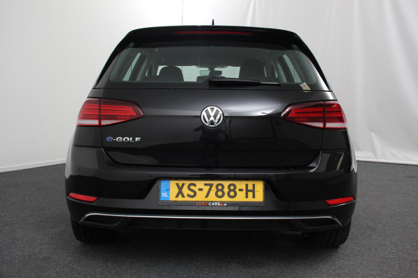 Volkswagen e-Golf € 2000,- subsidie voor particulier mogelijk! | Navigatie | Climate Control | Cruise Control | Lichtmetalen velgen 17" | Parkeer Sensoren V+A |