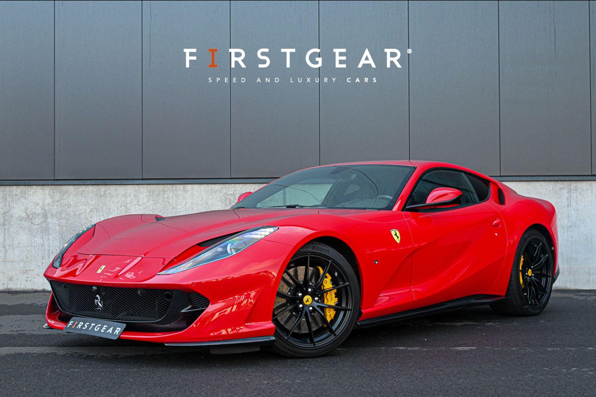 Ferrari 812 6.5 V12 Superfast HELE *Rosso Corsa / Carbon / Lift-Systeem / Daytona Racing Seats / Passenger Display*