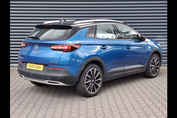 Opel Grandland X 1.6 Turbo Hybrid4 Ultimate Plug in Hybrid 300pk PHEV | Half Lederen Bekleding | Apple Carplay | Navigatie | Camera | Cruise Control | Climate Control |