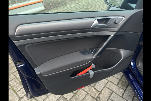 Volkswagen e-Golf 1E EIGENAAR / ACC / WARMTEPOMP / BTW / ECC / PDC / CARPLAY / NAVIGATIE MET NAVIREM