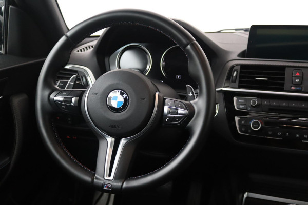 BMW 2 Serie Coupé M2 DCT FACELIFT (DEALER ONDERHOUDEN, PANO, STOELVERWARMING, CARBON, CAMERA, IN ZEER GOEDE STAAT)