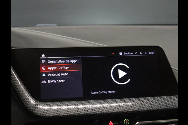 BMW 1-serie 118i Sport Line [APPLE CARPLAY, NAVIGATIE, LED, DAB, STUUR LEDER, SPORTSTOELEN, NIEUWSTAAT]