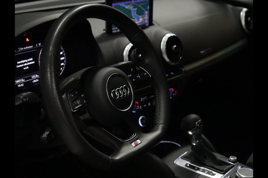 Audi A3 Sportback 35 TFSI CoD Advance Sport 150 PK / 3X S-LINE [VIRTUAL COCKPIT, VLAK STUUR, LED, DAB, NAVIGATIE, NIEUWSTAAT]