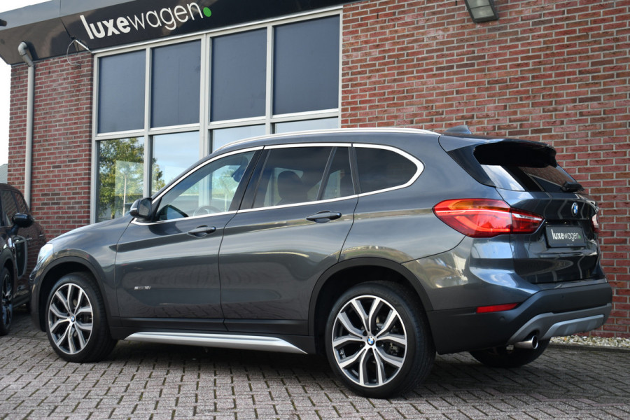 BMW X1 sDrive18i X-Line Sportstoel 18inch El-Klep Stuurwielverw