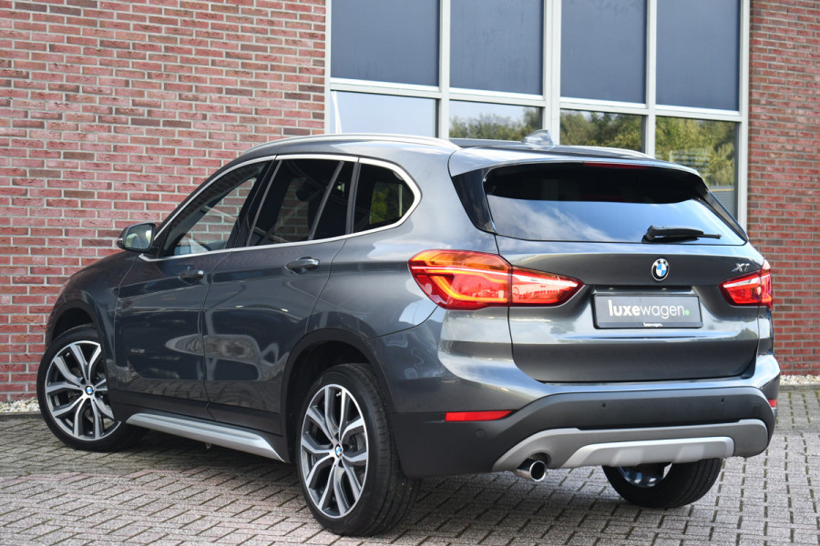 BMW X1 sDrive18i X-Line Sportstoel 18inch El-Klep Stuurwielverw