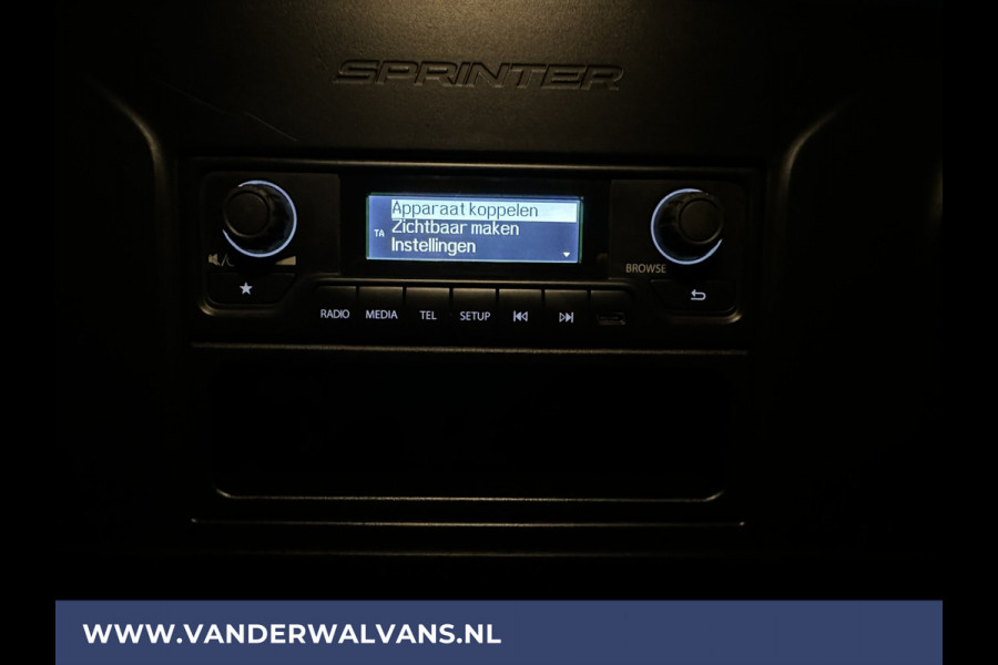 Mercedes-Benz Sprinter 314 CDI 143pk L2H2 Euro6 Airco | Camera | Cruise Control | Trekhaak | 270 graden achterdeuren Bluetooth-telefoonvoorbereiding, bijrijdersbank