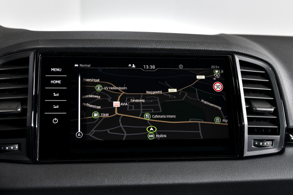 Škoda Karoq 1.5 TSI 150 PK ACT Sportline Business - DSG Automaat | S/K-Panodak | Columbus pakket | Dig. Cockpit | Adapt. Cruise | Elek. Klep | Stuur-+Stoelverw. | Camera+PDC | NAV+App. Connect | ECC | LED | | LM 19" | 18'' z