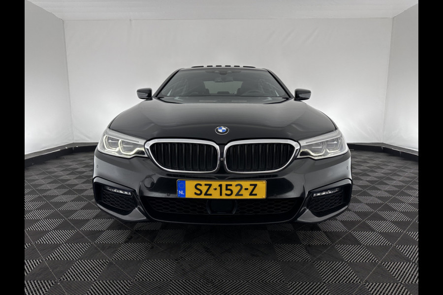 BMW 5 Serie 530d High Executive M-Sport-Pack *PANO | BOWERS/WILKINS-DIAMOND | NAPPA-VOLLEDER | HEAD-UP | ADAPT.CRUISE | BLIND-SPOT | SURROUND-VIEW | FULL-LED | MEMORY-PACK | VIRTUAL-COCKPIT | DAB+ | KEYLESS | NAVI-FULLMAP | COMFORT-SEAT