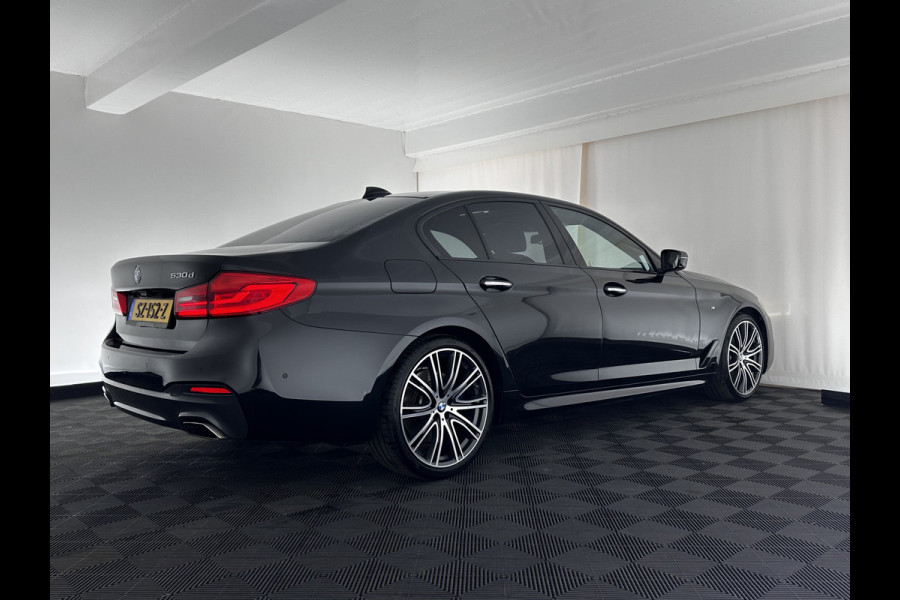 BMW 5 Serie 530d High Executive M-Sport-Pack *PANO | BOWERS/WILKINS-DIAMOND | NAPPA-VOLLEDER | HEAD-UP | ADAPT.CRUISE | BLIND-SPOT | SURROUND-VIEW | FULL-LED | MEMORY-PACK | VIRTUAL-COCKPIT | DAB+ | KEYLESS | NAVI-FULLMAP | COMFORT-SEAT